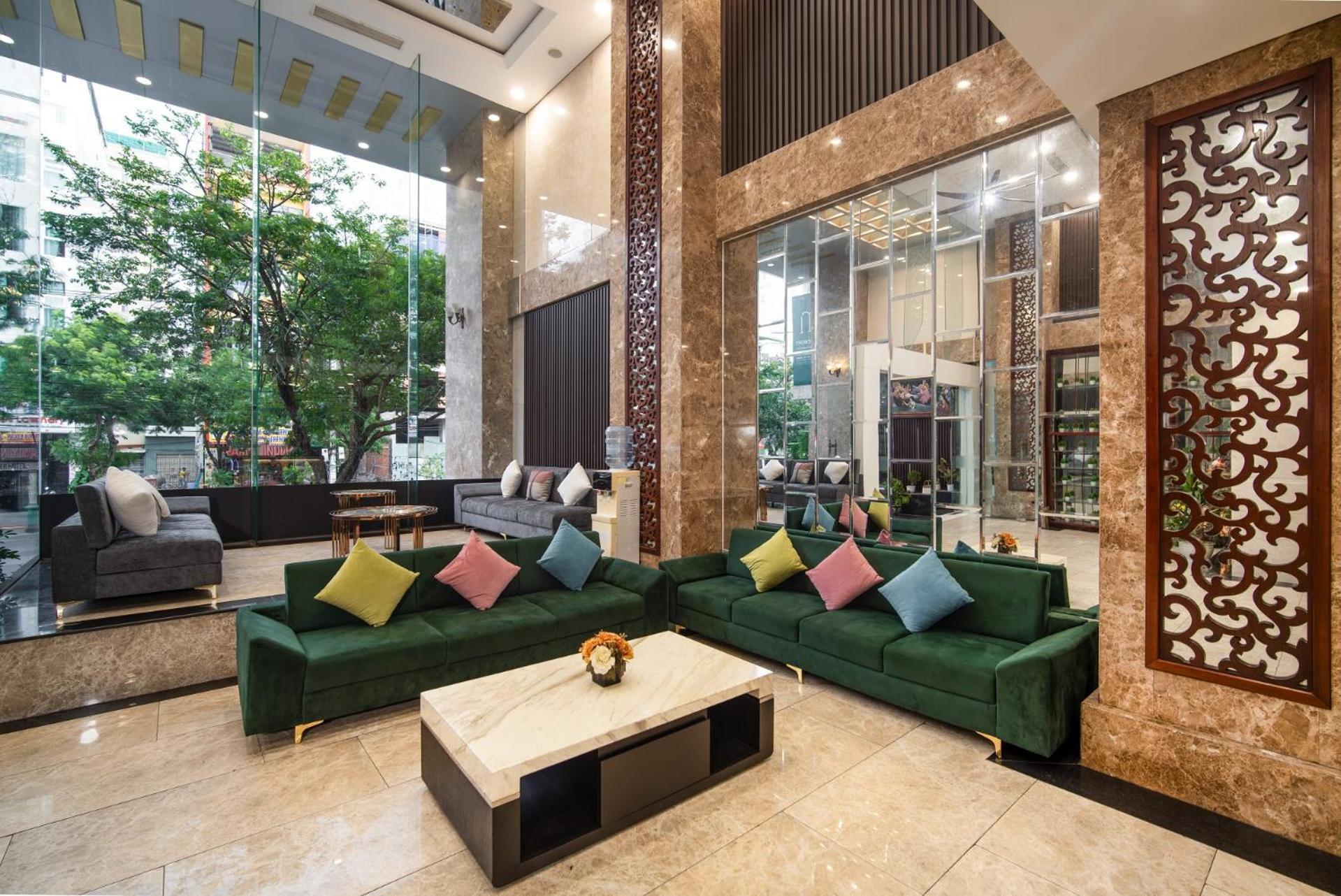 Crystal Hotel By Ha My Da Nang Buitenkant foto