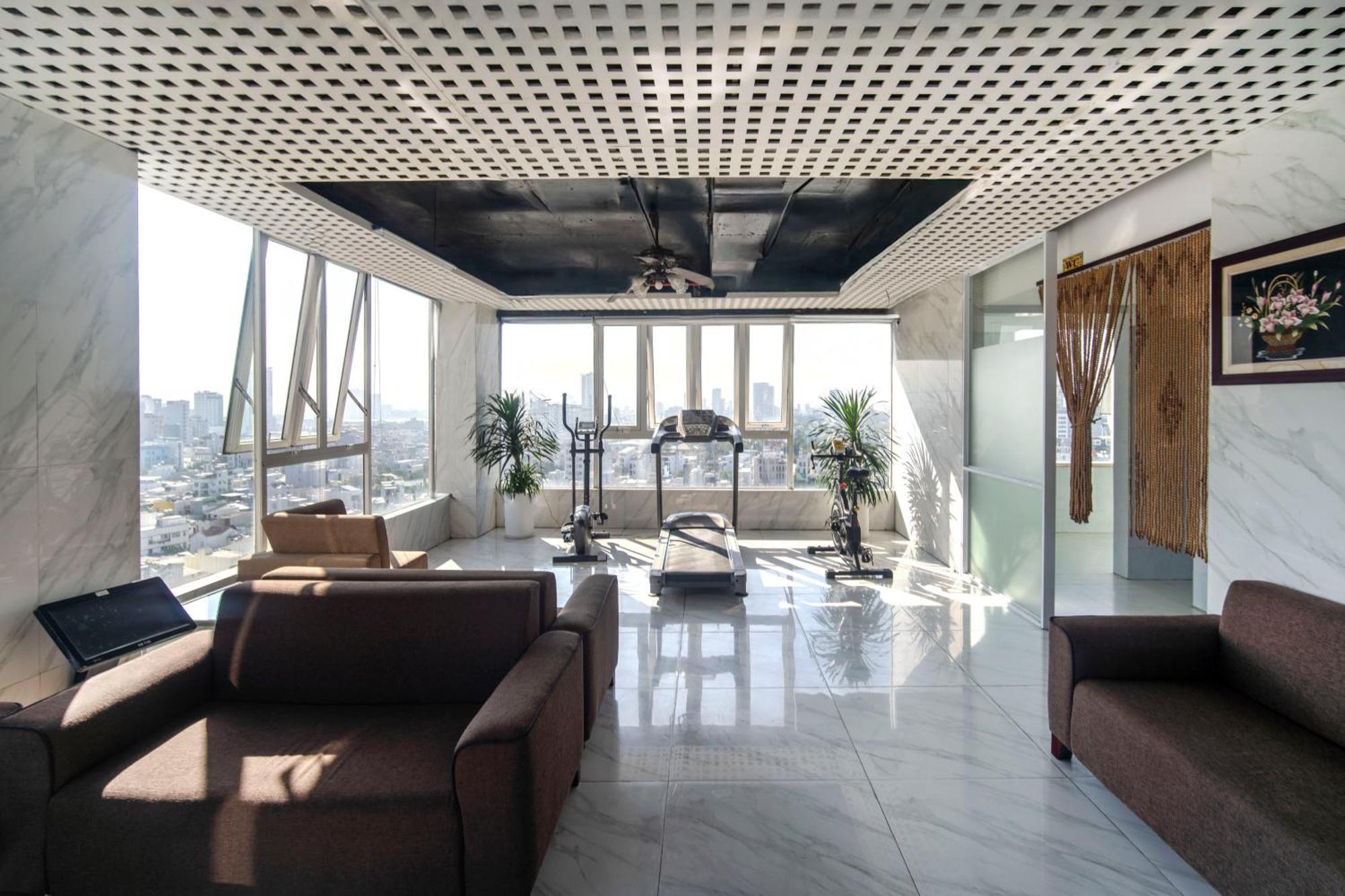 Crystal Hotel By Ha My Da Nang Buitenkant foto